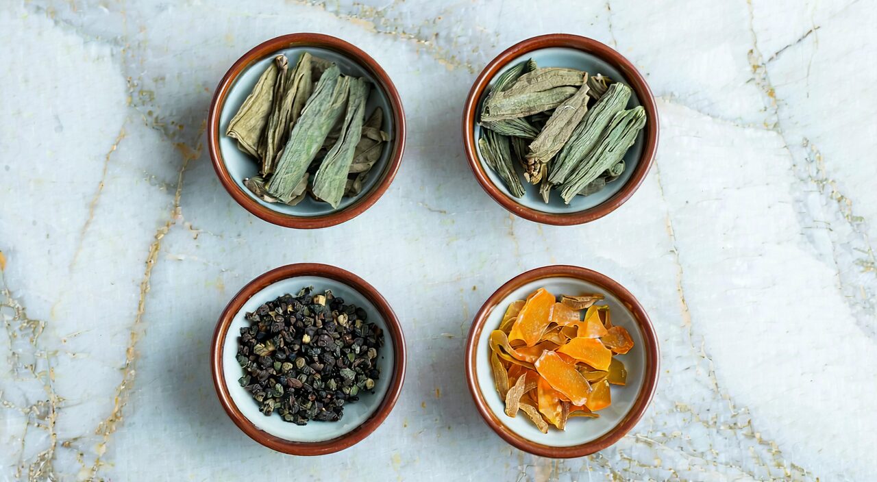 The four herbs of Si Wu Tang: Dang Gui, Chuanxiong, Baishao, and Shu Di Huang