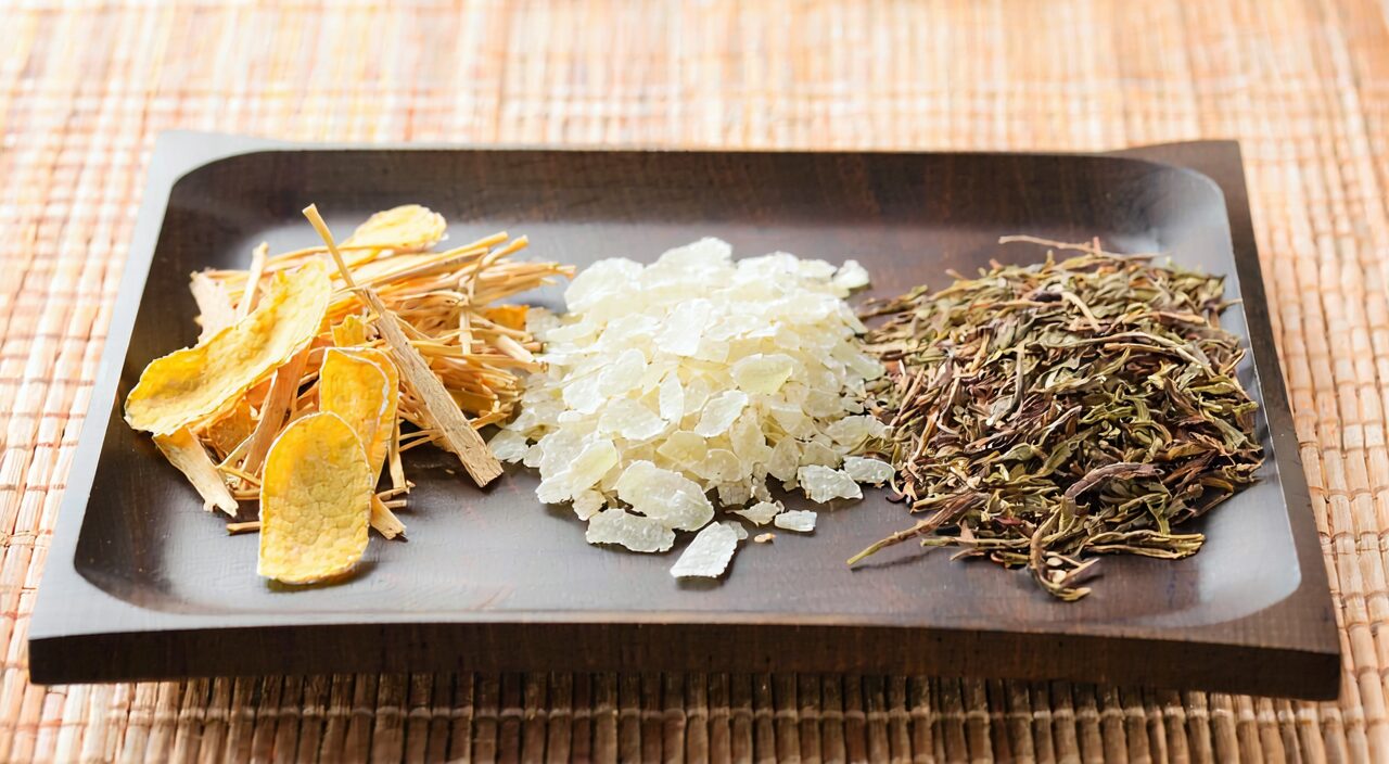 The three medicinal ingredients: Huangqi (Astragalus), Baizhu (Atractylodes), Fangfeng (Siler)